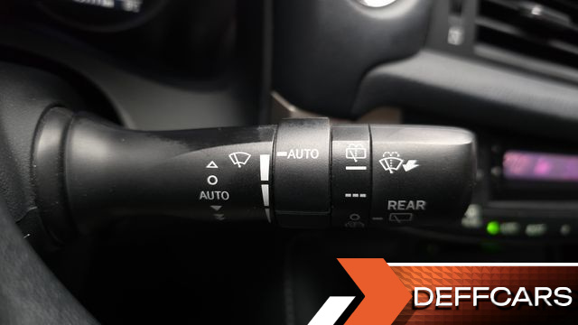 Lexus CT200H 1.8 Supreme ZWA10 купить на сайте DeffCars
