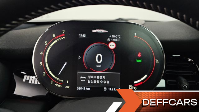 Mini COOPER JCW Pat Moss Edition 3rd купить на сайте DeffCars