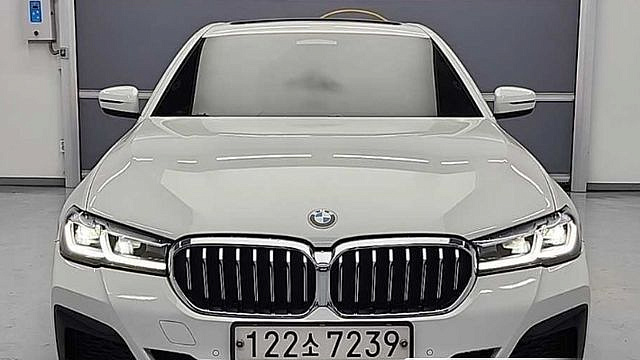 BMW 5-SERIES 520i M Sport купить на сайте DeffCars