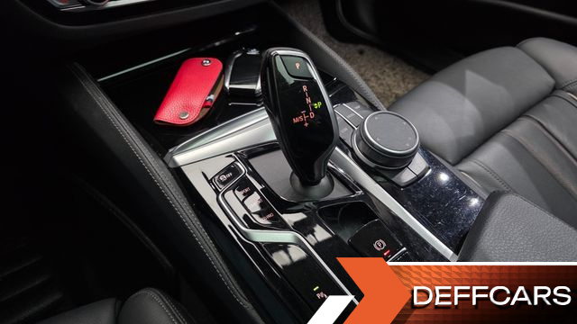 BMW 5-SERIES 520i Luxury купить на сайте DeffCars