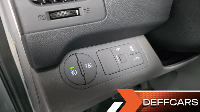 Hyundai STAREX Van 5-Seater Style купить на сайте DeffCars