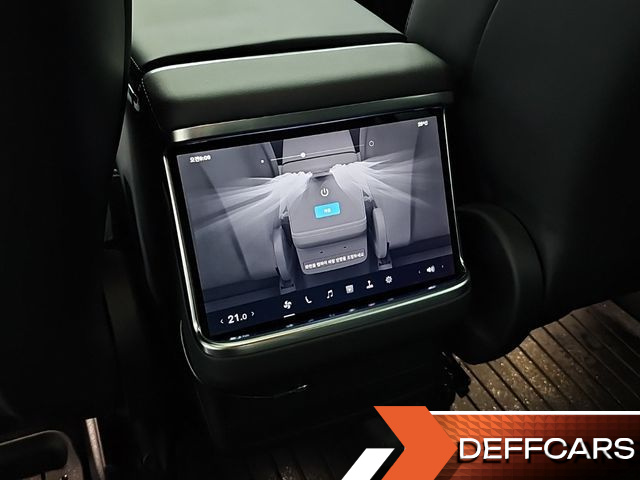 Tesla MODEL X Plaid купить на сайте DeffCars