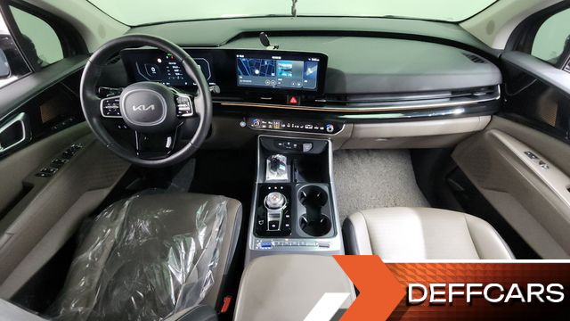 Kia CARNIVAL 9-Seater Signature купить на сайте DeffCars