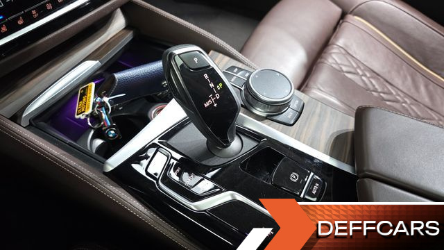 BMW 5-SERIES 523d xDrive Luxury купить на сайте DeffCars