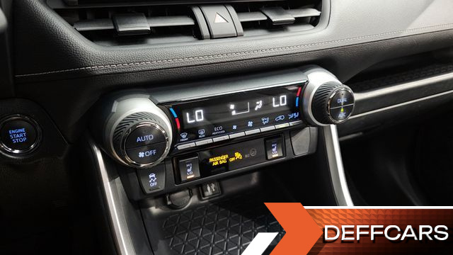 Toyota RAV4 2.5 2WD купить на сайте DeffCars
