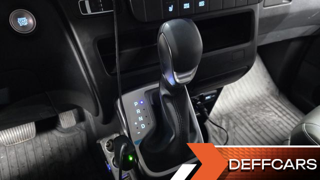 Hyundai STARIA Cargo 5-Seater Modern купить на сайте DeffCars