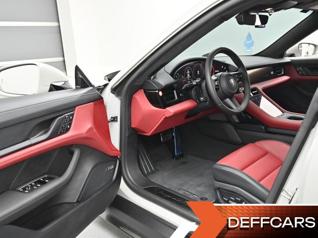Porsche TAYCAN Turbo купить на сайте DeffCars