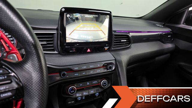 Hyundai VELOSTER 1.6 Turbo Sport Core купить на сайте DeffCars