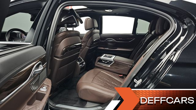 BMW 7-SERIES 740i Design Pure Excellence купить на сайте DeffCars