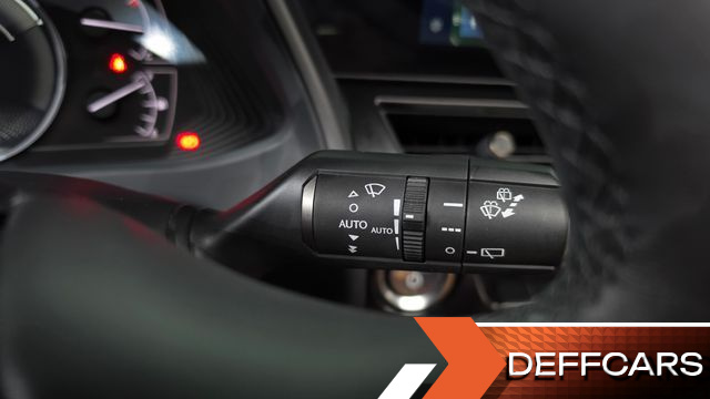 Lexus UX 2.0 2WD купить на сайте DeffCars