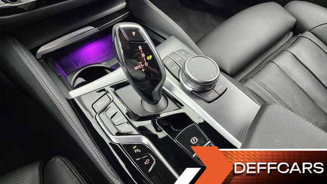 BMW 5-SERIES 520i M Sport купить на сайте DeffCars
