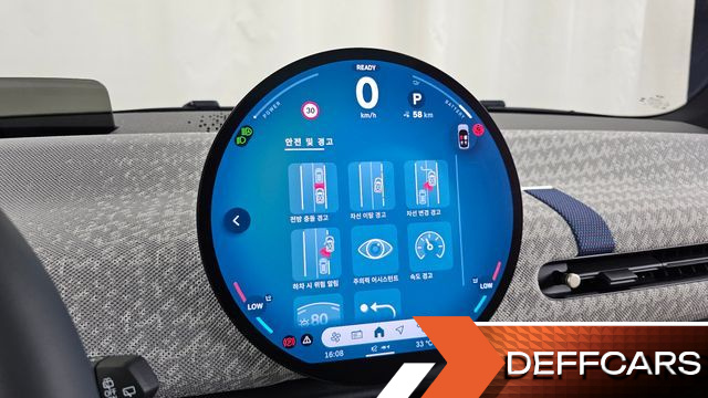 Mini COOPER SE Favoured купить на сайте DeffCars
