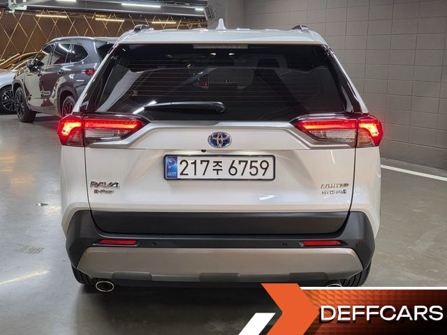 Toyota RAV4 2,5 4WD Hybrid LTD купить на сайте DeffCars