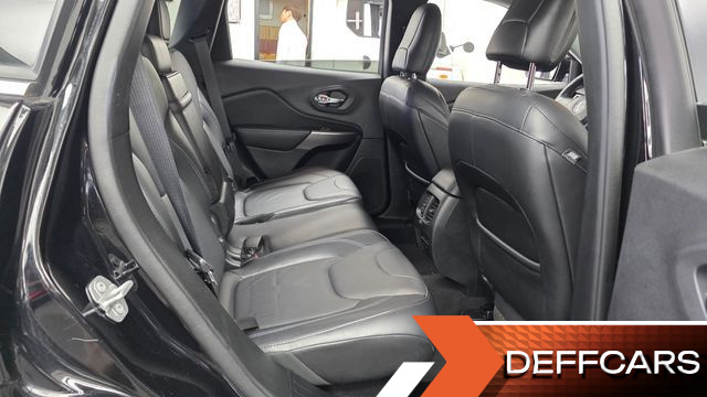 Jeep CHEROKEE 2.4 Longitude High AWD купить на сайте DeffCars