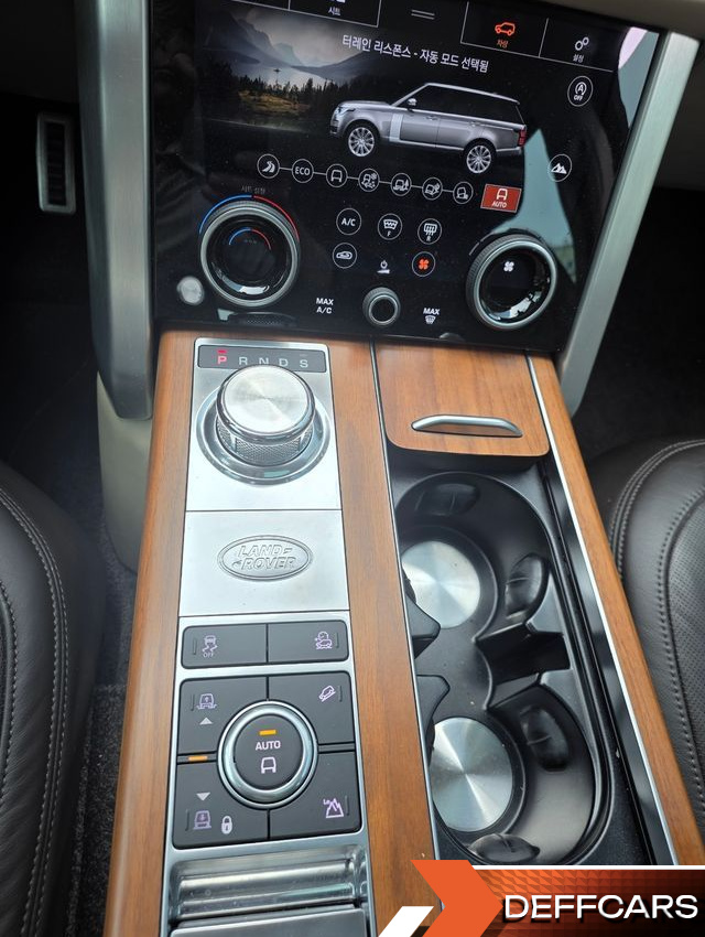 Land Rover RANGE ROVER 4.4 SDV8 AB DIESEL купить на сайте DeffCars
