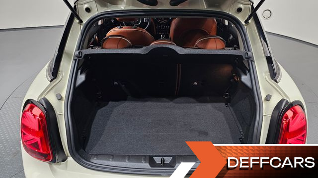Mini COOPER 5Door Classic Third Generation купить на сайте DeffCars