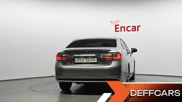 Lexus ES Supreme XV60 купить на сайте DeffCars