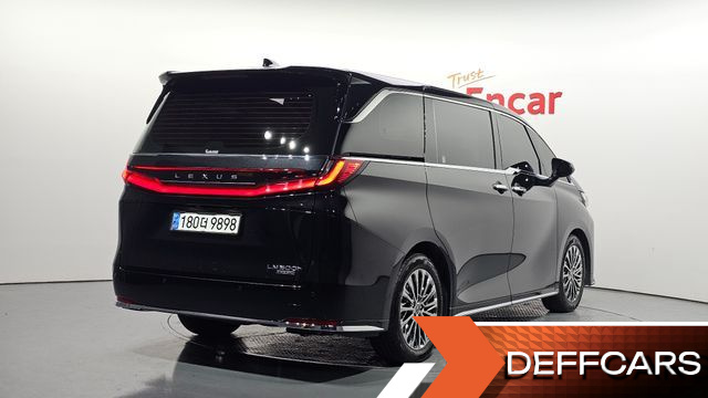 Lexus LM 500h Executive купить на сайте DeffCars