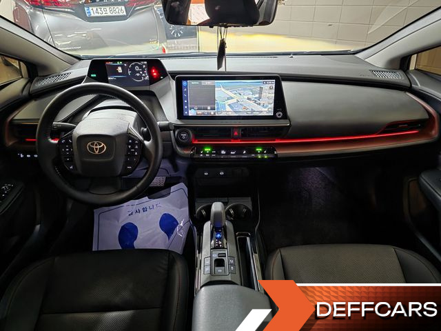 Toyota PRIUS 2.0 PHEV XSE купить на сайте DeffCars