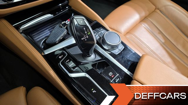 BMW 5-SERIES 520i Luxury купить на сайте DeffCars