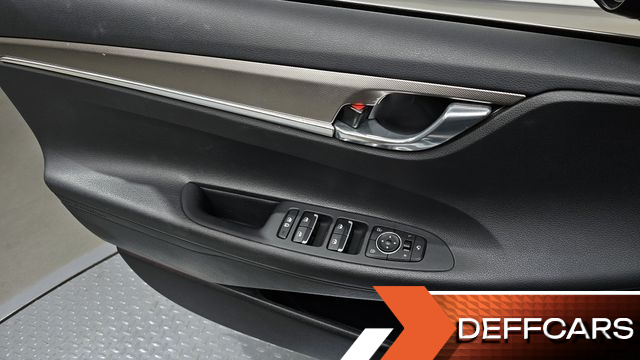 Hyundai GRANDEUR 2.5 Premium Choice купить на сайте DeffCars