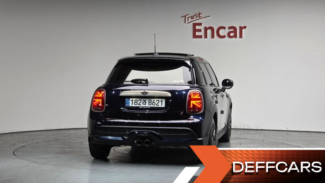Mini COOPER 5Door Resolute Edition 3rd Gen купить на сайте DeffCars