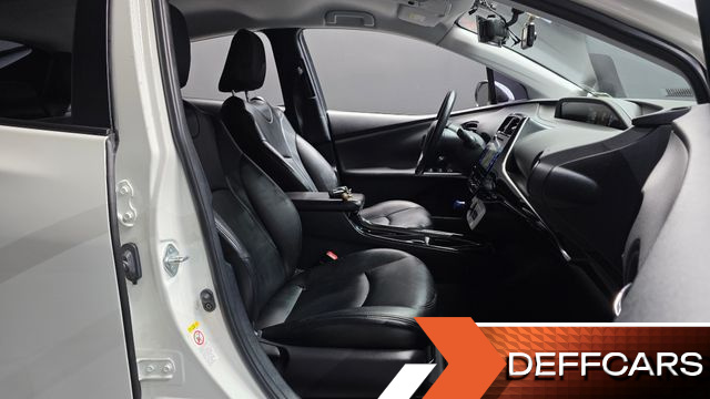 Toyota PRIUS 1.8 E купить на сайте DeffCars