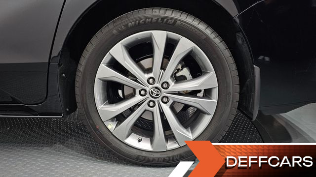 Toyota SIENNA 2.5 Hybrid 2WD купить на сайте DeffCars