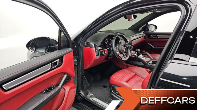 Porsche CAYENNE 3.0 PLATINUM EDITION купить на сайте DeffCars