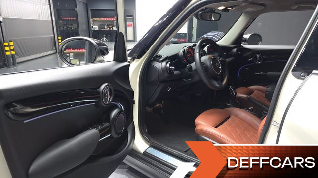 Mini COOPER 5Door Classic Third Generation купить на сайте DeffCars
