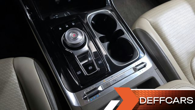 Kia CARNIVAL Gasoline 7-Seater Hi-Limousine Signature купить на сайте DeffCars