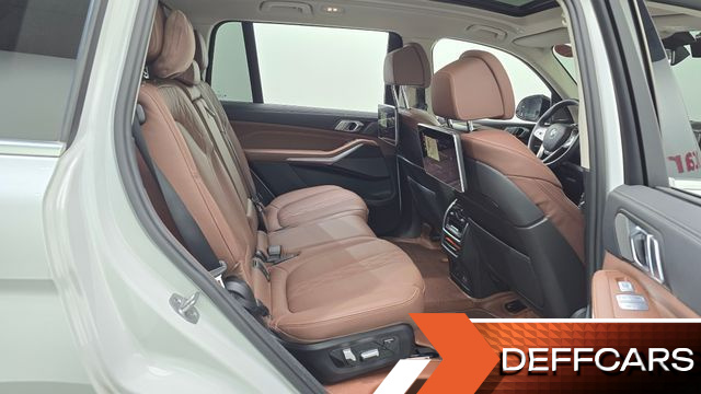 BMW X7 xDrive 40i Design Pure Excellence 7-Seater купить на сайте DeffCars