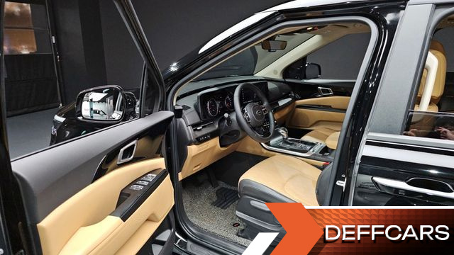 Kia CARNIVAL 9-Seater Prestige купить на сайте DeffCars