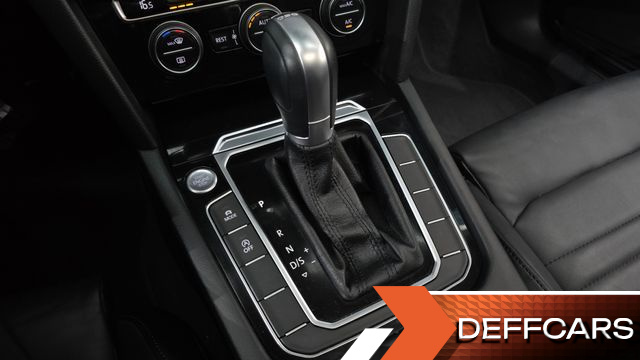 Volkswagen PASSAT 2.0 TDI Premium купить на сайте DeffCars