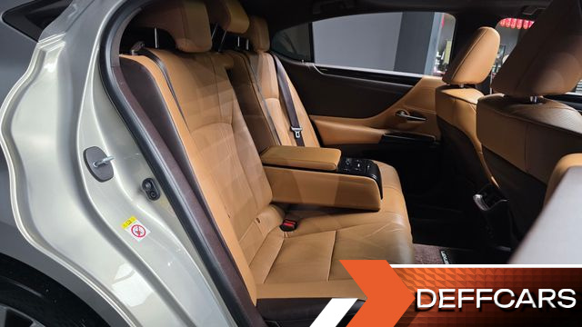 Lexus ES Luxury Plus купить на сайте DeffCars
