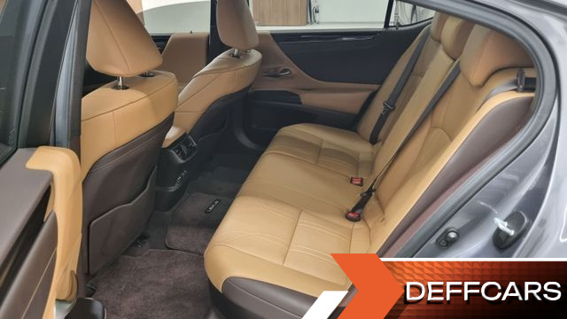 Lexus ES Luxury Plus купить на сайте DeffCars