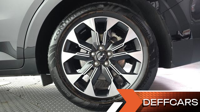 Kia CARNIVAL Gasoline 9-Seater Signature купить на сайте DeffCars