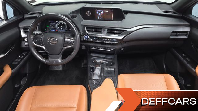 Lexus UX 2.0 2WD купить на сайте DeffCars