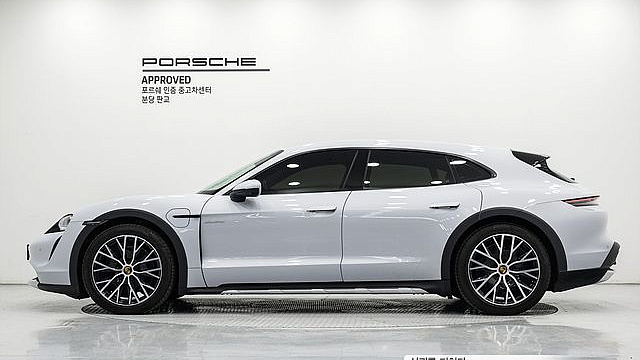 Porsche TAYCAN 4 Cross Turismo купить на сайте DeffCars
