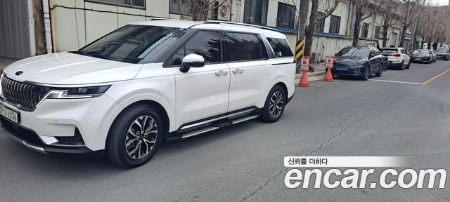 Kia CARNIVAL 9-Seater Noblesse купить на сайте DeffCars