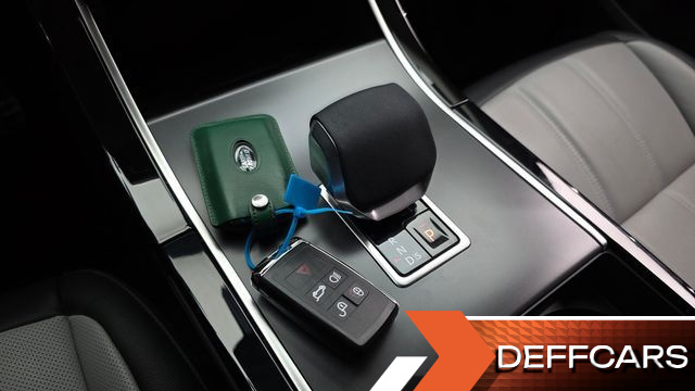 Land Rover RANGE ROVER EVOQUE P250 Dynamic SE купить на сайте DeffCars