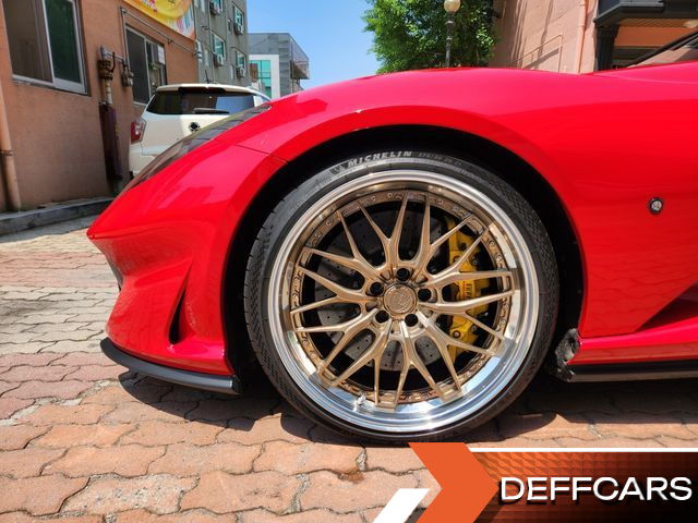 Ferrari 812 6.5 V12 купить на сайте DeffCars