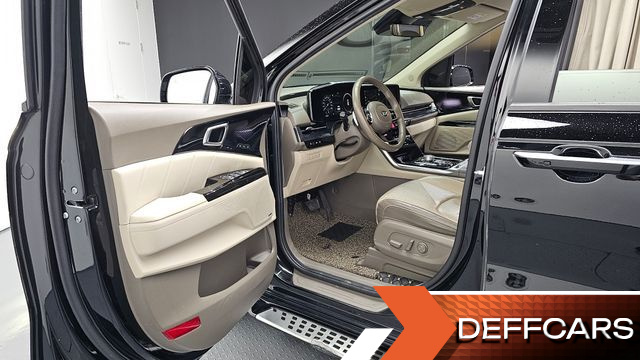 Kia CARNIVAL Gasoline 7-Seater Hi-Limousine Signature купить на сайте DeffCars
