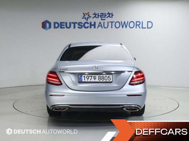 Mercedes E-CLASS E200 Avantgarde купить на сайте DeffCars