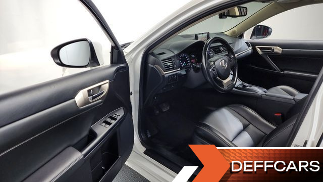 Lexus CT200H 1.8 Supreme ZWA10 купить на сайте DeffCars