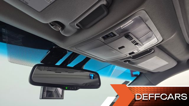 Toyota CAMRY Hybrid XLE купить на сайте DeffCars