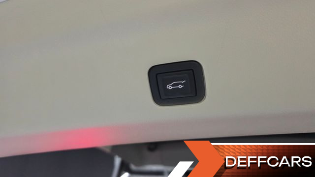 Cadillac ESCALADE 6.2 Sports Platinum купить на сайте DeffCars