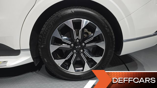 Kia CARNIVAL Gasoline 7-Seater Hi-Limousine Signature купить на сайте DeffCars