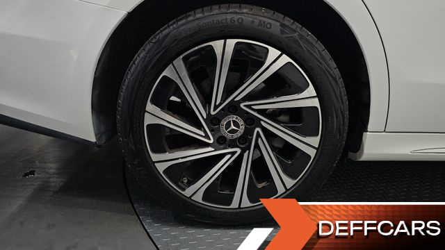 Mercedes E-CLASS E300 4MATIC AMG Line купить на сайте DeffCars