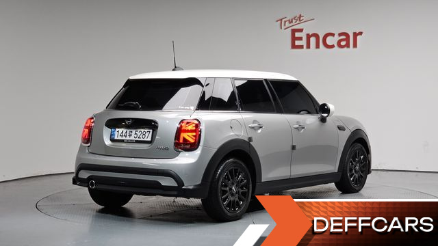 Mini COOPER 5Door Classic Third Generation купить на сайте DeffCars